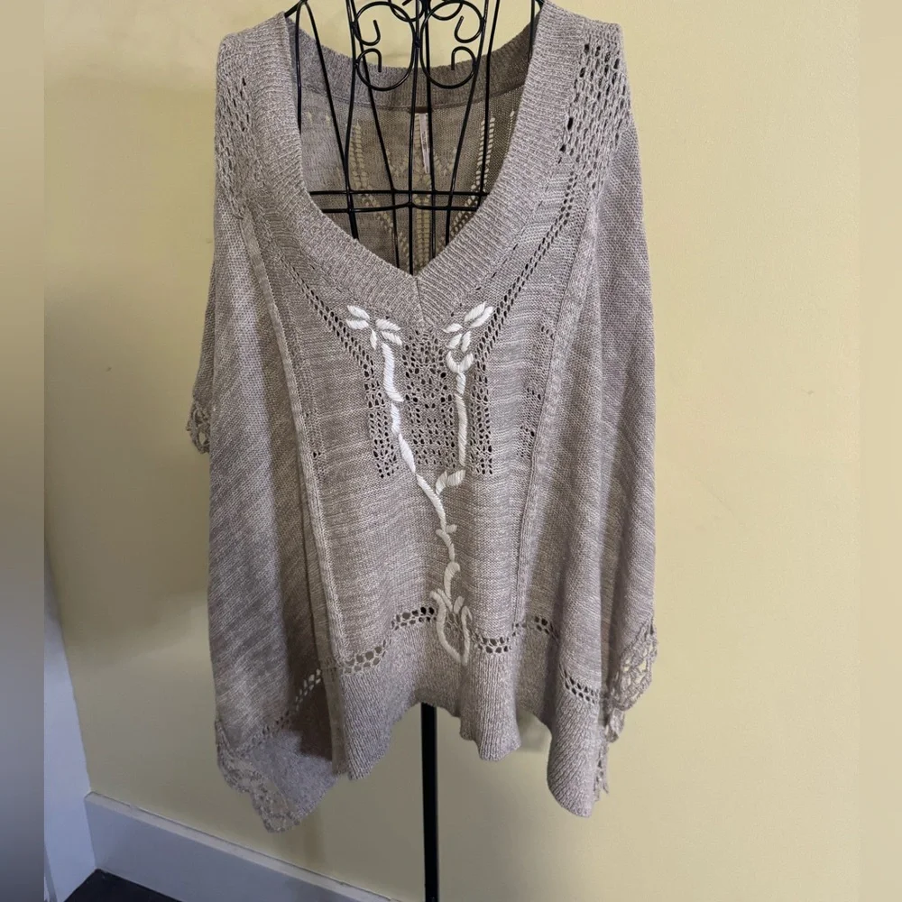 Free People Precious Pointelle Poncho Size Small